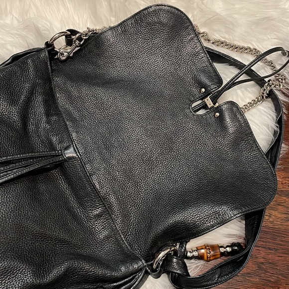 Gucci Pebble Leather Jungle Hobo Purse. Large XL Hobo Chain & Bamboo Accents - Picture 14 of 17